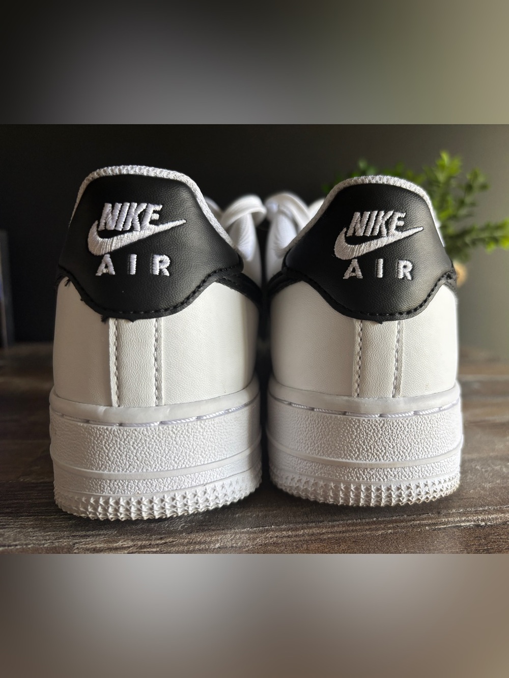 Nike Kid’s (or Adult) Air Force 1 Shoes Sneakers - Picture 5 of 9